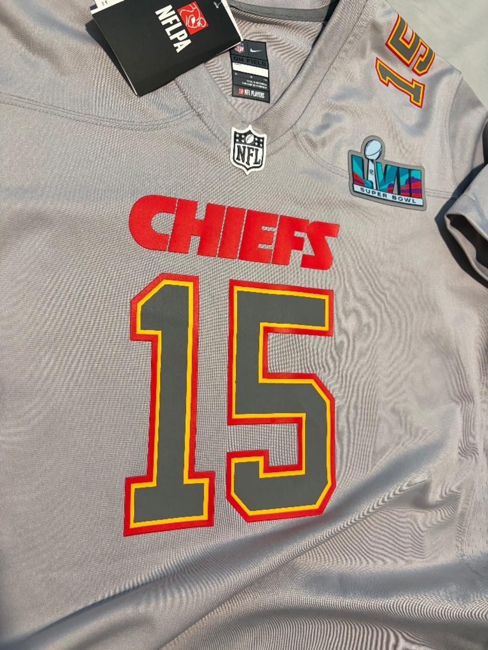 Women’s Kansas City Chiefs Mahomes Super Bowl jersey